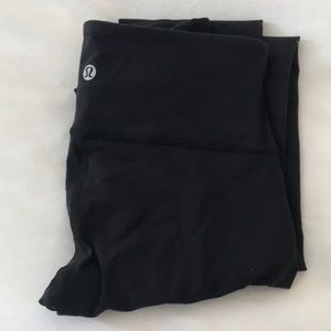 Lululemon black leggings